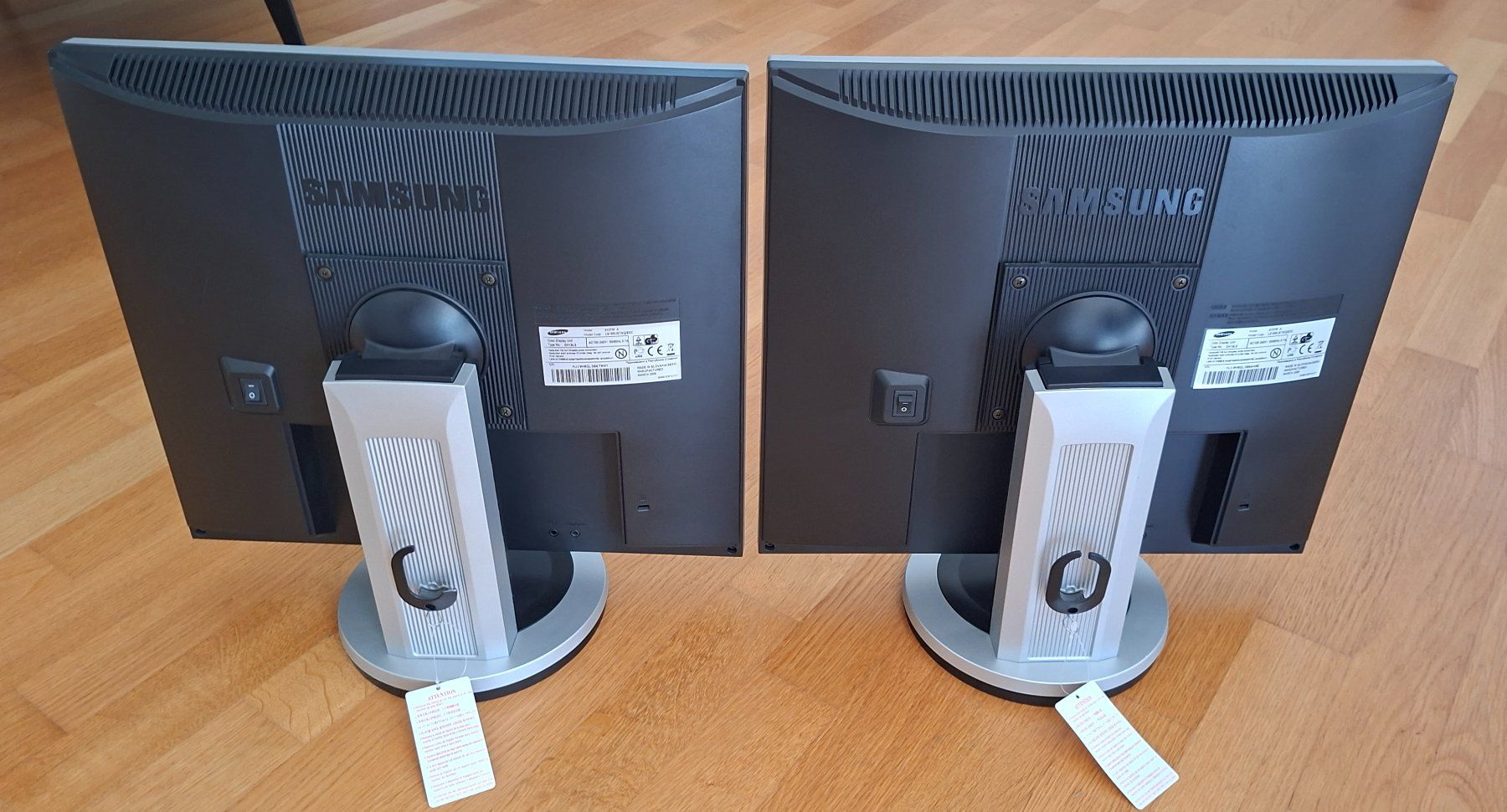 Monitor: 2x SAMSUNG SyncMaster 913TM – Usato da Güttingen venduto da DeniseBaumann 2