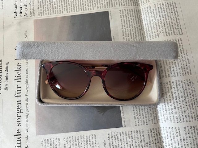 Calvin Klein Brillen & Gläser: Calvin Klein - Sonnenbrille – Neu (gemäss Beschreibung) aus Neerach von romiping 1