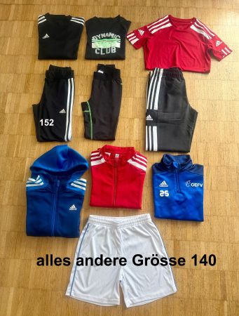 Kinder Sportkleider Adidas & Nike Gr 140 und 152