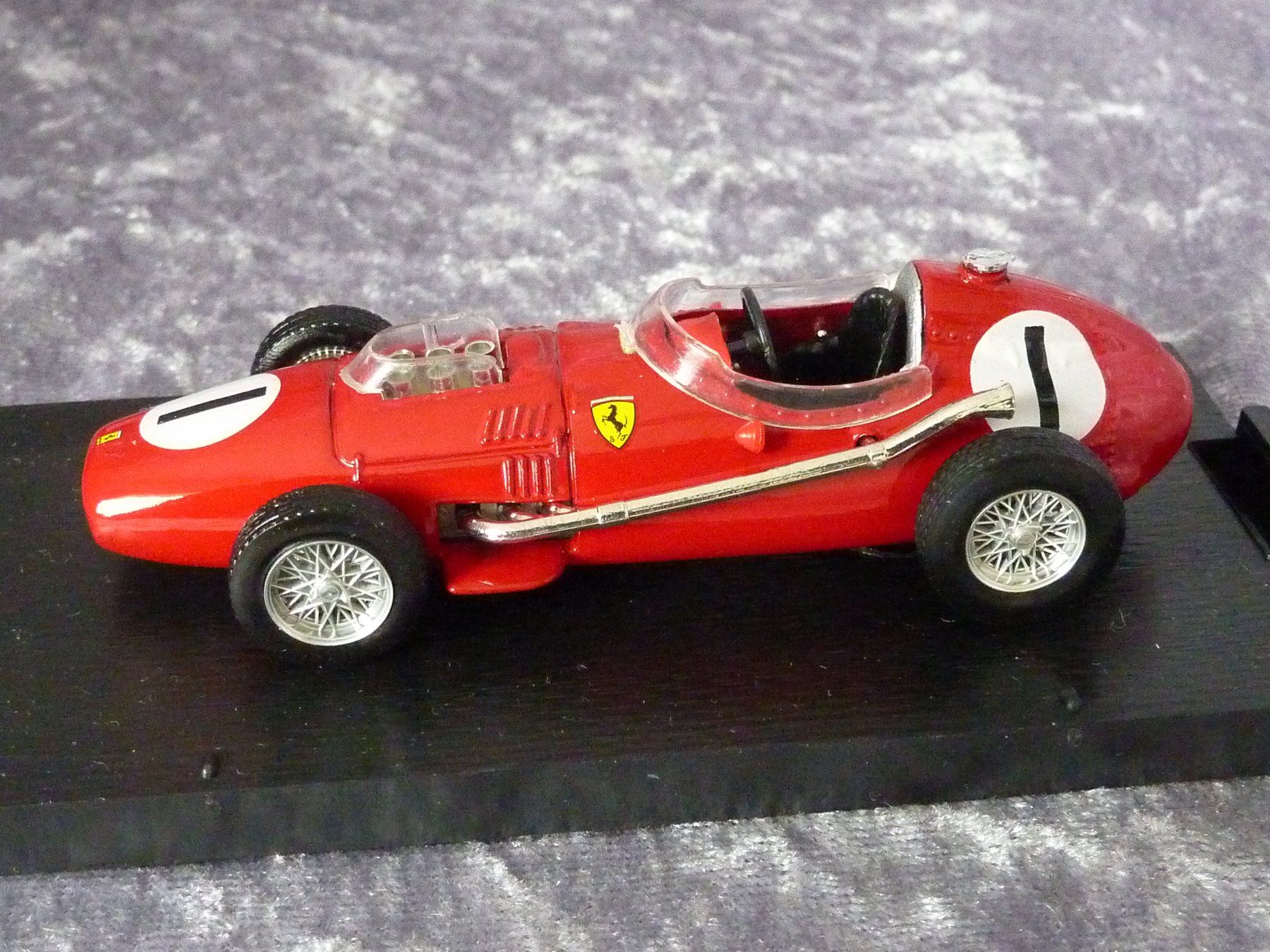 Ferrari Modellini d'auto: Ferrari D246 1:43 – Nuovo e nell'imballaggio originale da Dürrenäsch venduto da modellautos4you 3