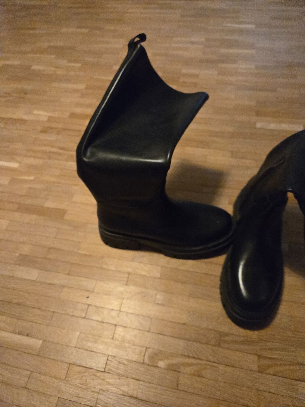 Ash Scarpe da donna: Sehr schöne schwarze ASH Stiefel – Nuovo (secondo la descrizione) da Adliswil venduto da ani_l7ql 2