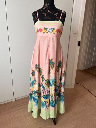 Sommerkleid rosa mit Blumenmuster Grösse S neuwertig