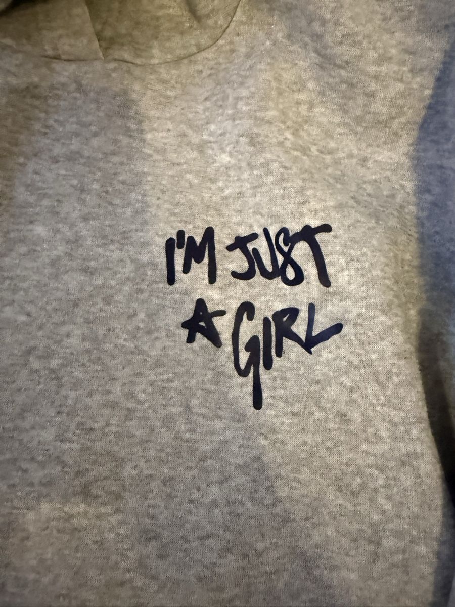 Maglioni & Felpe: Hoodie Im just a Gi Text Grösse M-L – Nuovo (secondo la descrizione) da Ottikon venduto da jen_lyy2 2