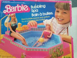 Vintage Barbie Whirlpool and Bubbling Spa 1983