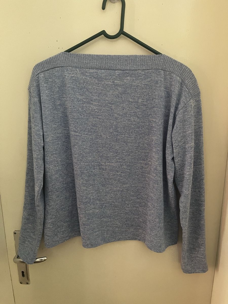 Pullover & Sweatshirts: Blauer Langarmpullover Gr. M, perfekt für Herbst 🍂 – Gebraucht aus Schübelbach von lan_2rdc 1