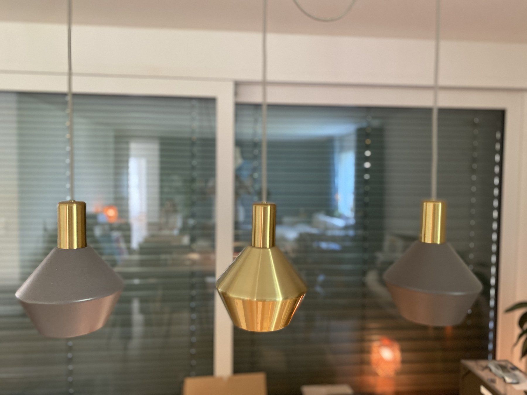 Lampadari & plafoniere: 3er Pendelleuchten-Set geometrisch | Messing & Grau | E27 – Usato da Zürich venduto da kar_2st9 1