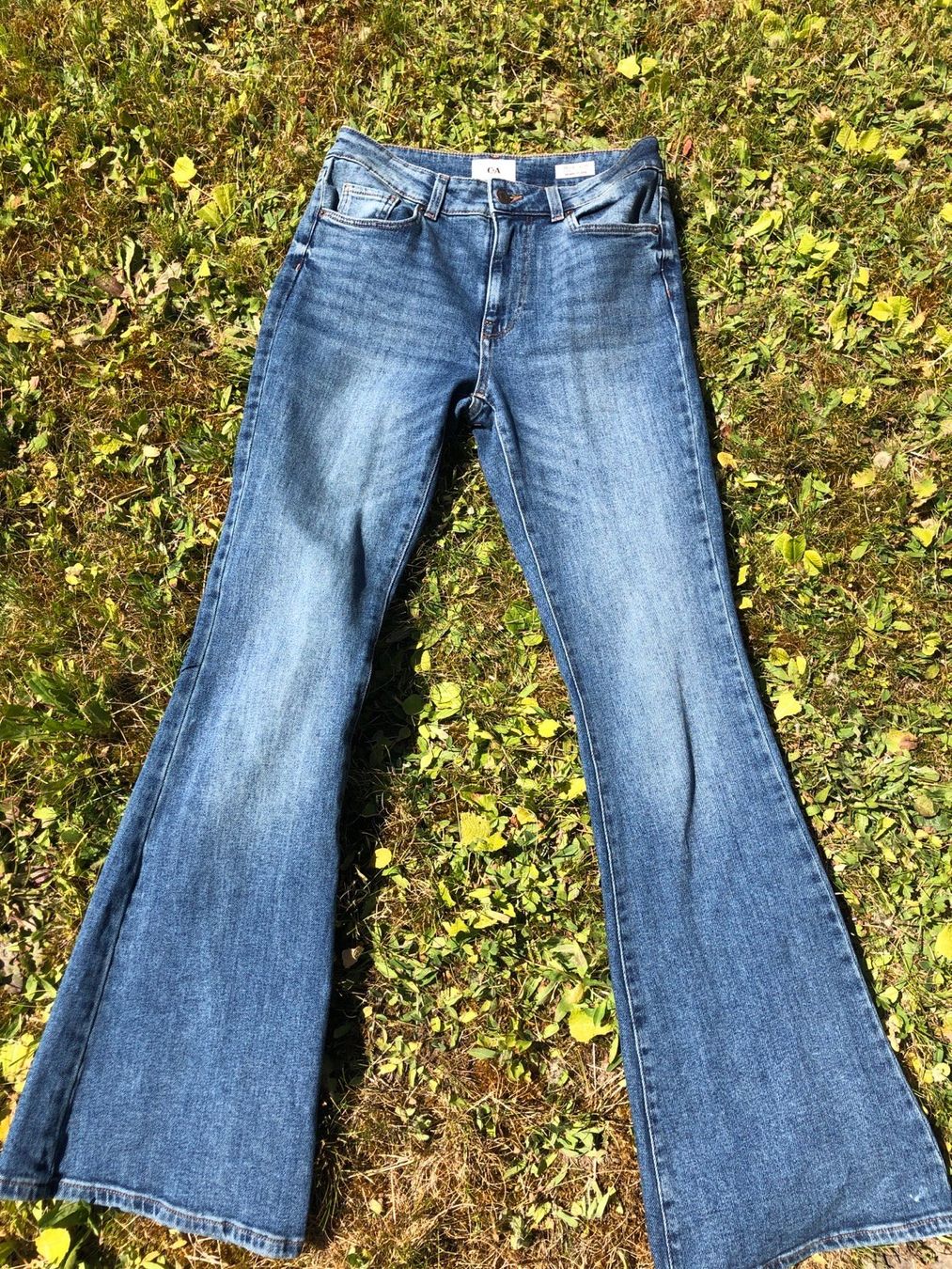 C&A Jeans: C&A Skinny Flare Jeans Gr. 38 – Usato da Wädenswil venduto da Pixie_