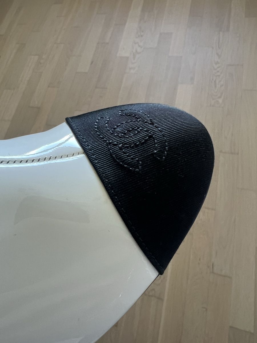 Chanel Scarpe da donna: Bottines Chanel 41 neuves blanches et noires – Nuovo e nell'imballaggio originale da Ropraz venduto da Angy.ruiz 6