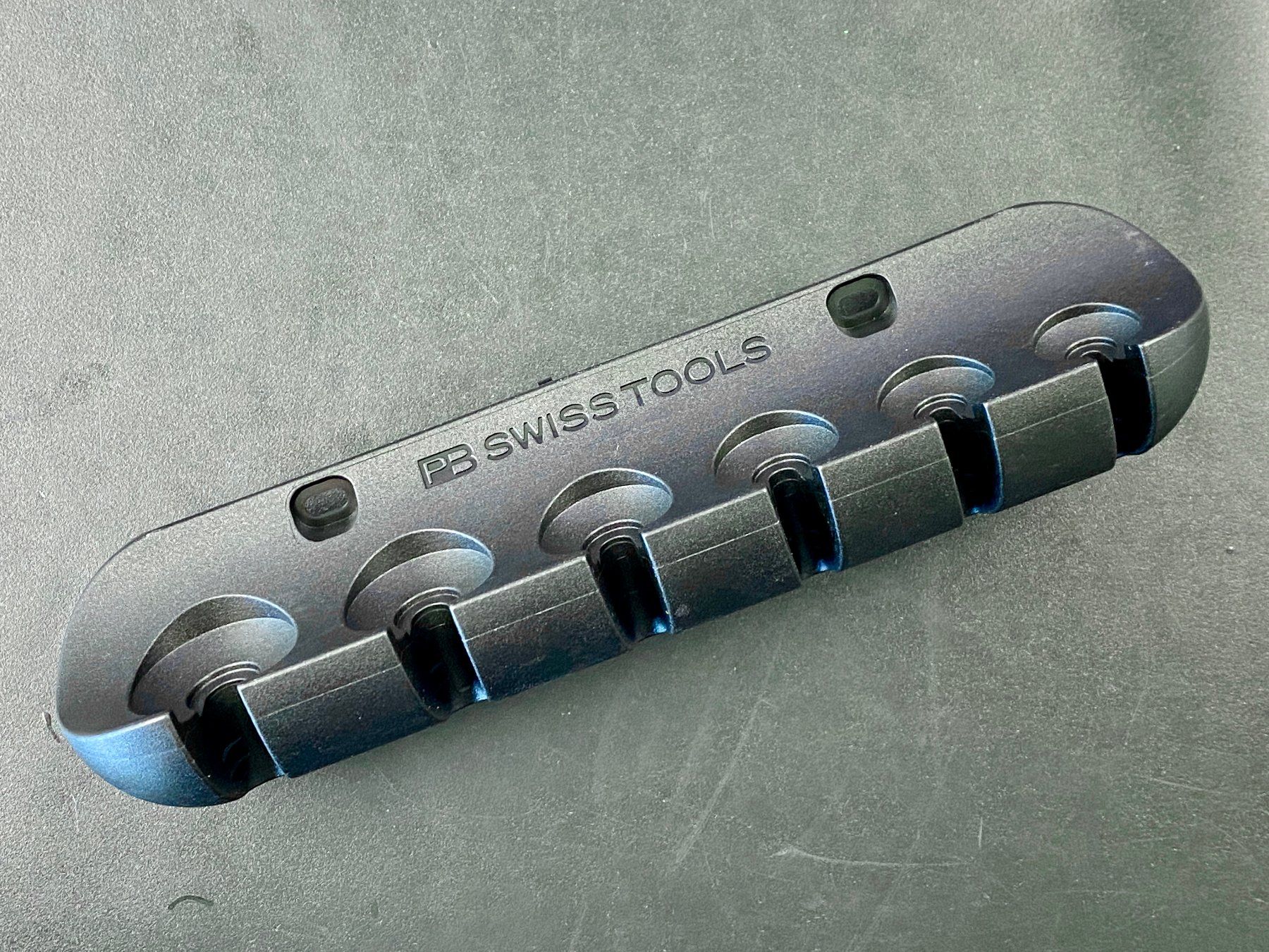 PB Swiss Tools Tutti gli attrezzi: PB Swiss Tools Wandhalter 6er - leer – Nuovo (secondo la descrizione) da Jona venduto da Cchris20