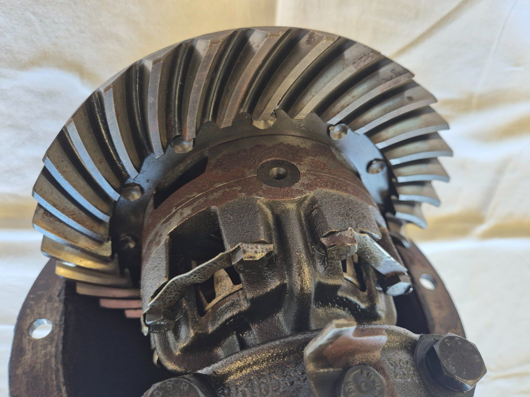 Opel Tutti pezzi di ricambio auto: Opel Blitz Differential,Hinterachsgetriebe – Usato da Bremgarten AG venduto da Osella5 5