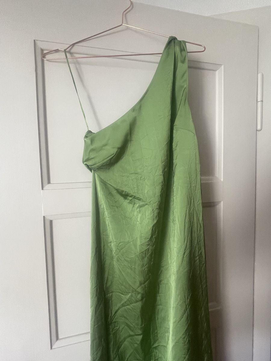 Vestiti: EDITED Kleid grün glänzend – Nuovo e nell'imballaggio originale da Kriens venduto da jul_bb9c