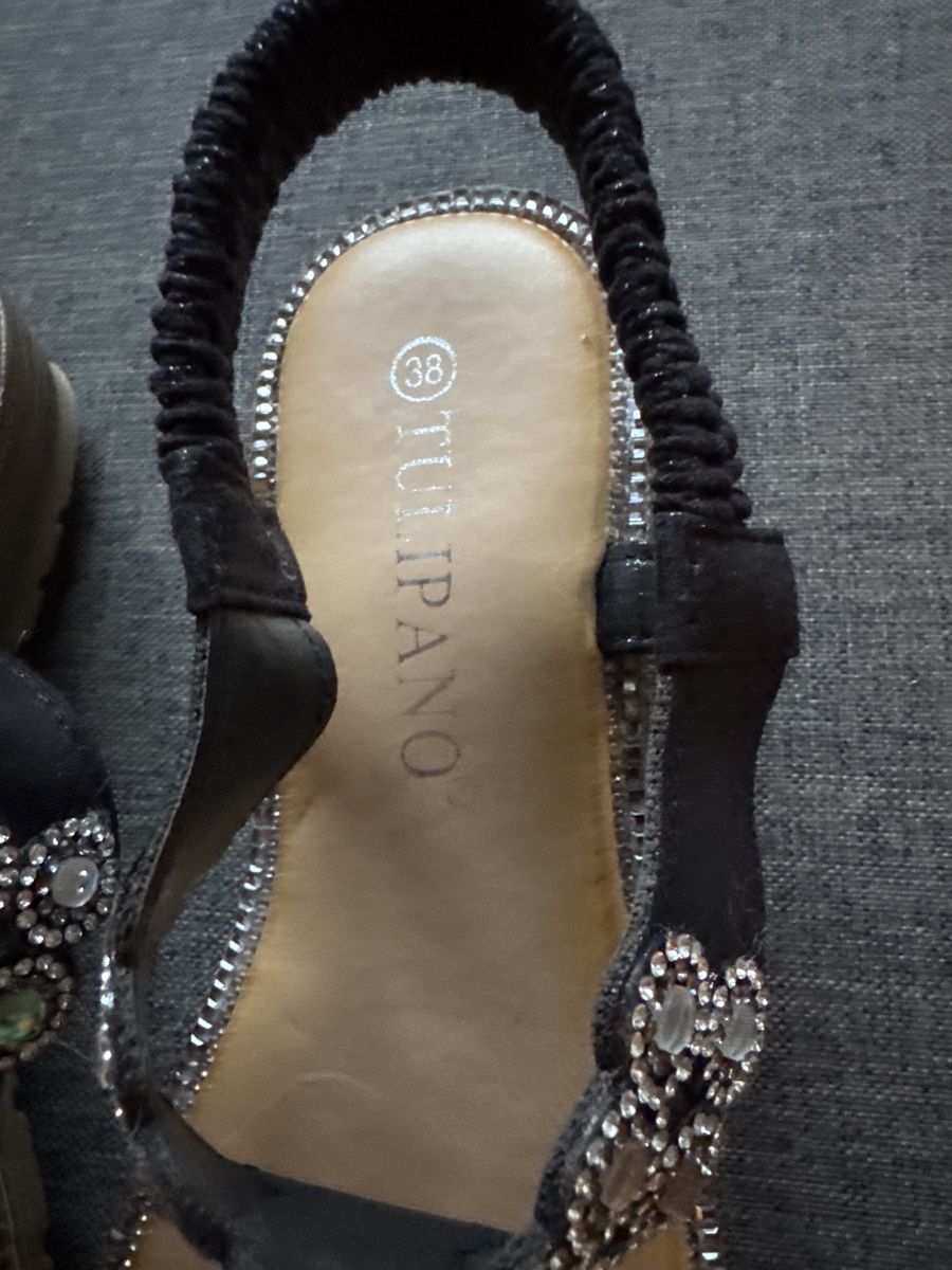 Scarpe da donna: Sandaletten Neu (38) – Nuovo (secondo la descrizione) da Vezia venduto da sidu03 3