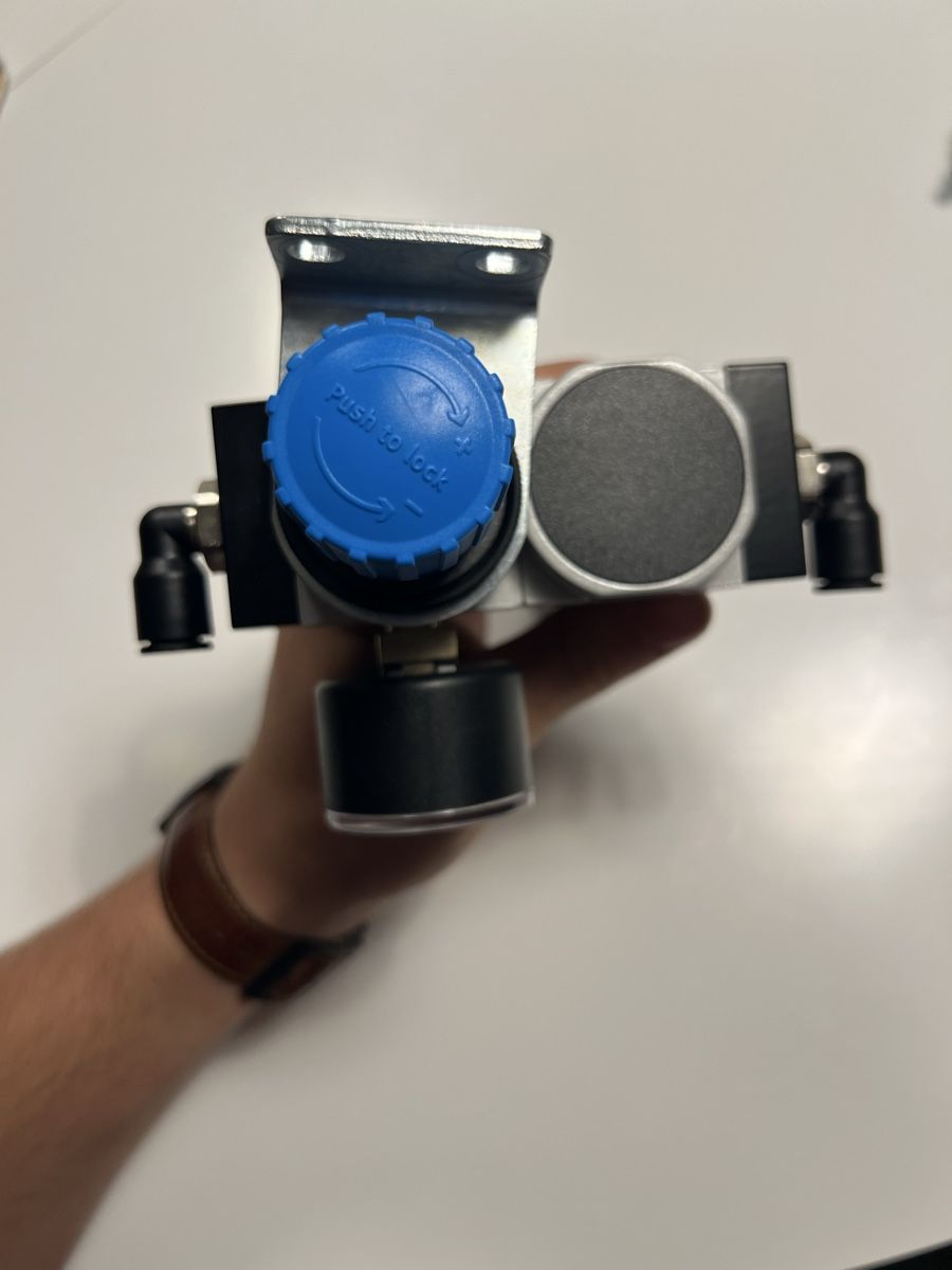 Festo Tutti gli attrezzi: Festo LR-D-MINI und LF-D-MINI-A Ventil – Usato da Biel/Bienne venduto da Camillep95 3
