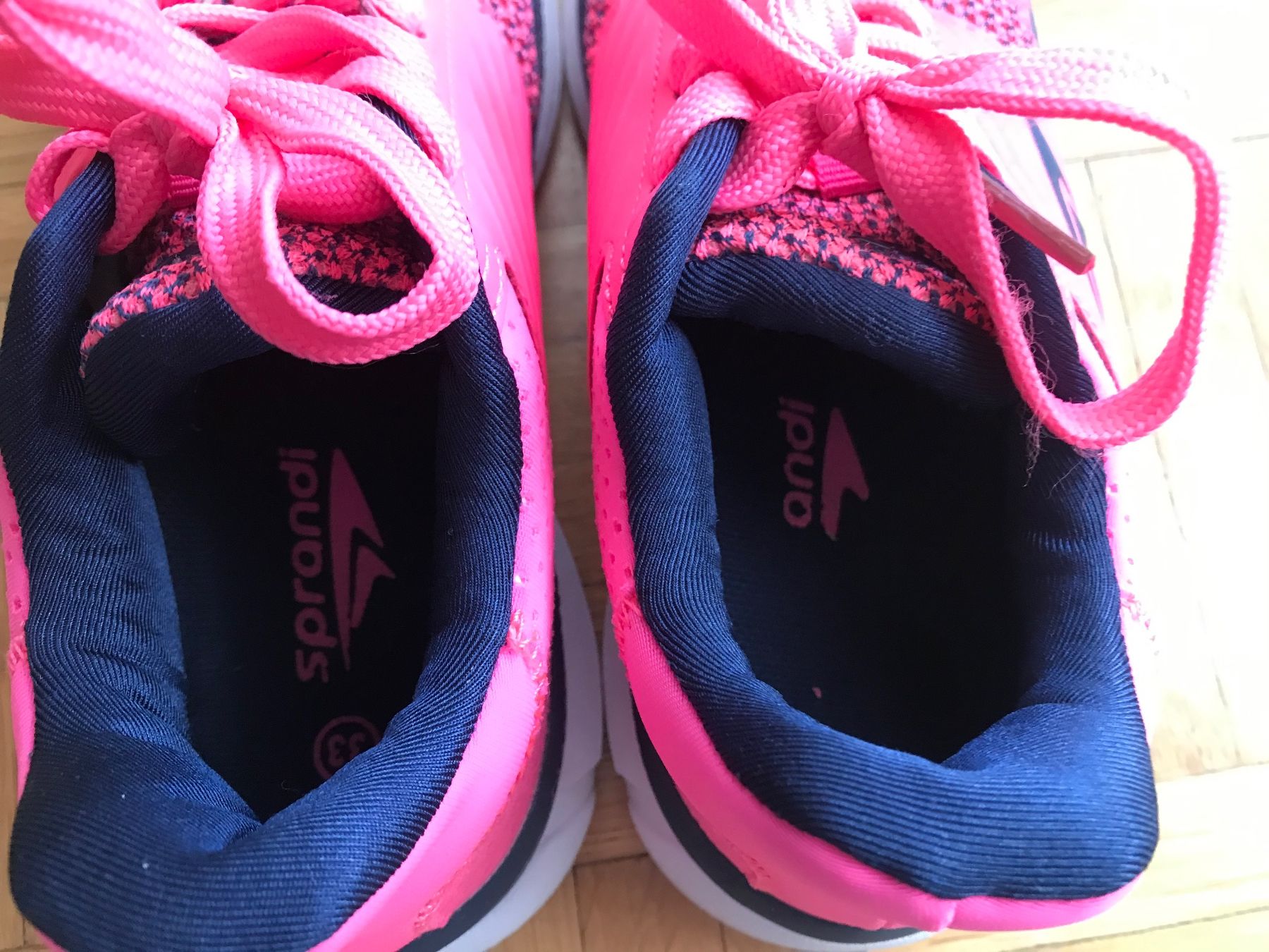 Scarpe per ragazze: Turnschuhe Grösse 33 neon rosa – Usato da Emmenbrücke venduto da Hathor123 6