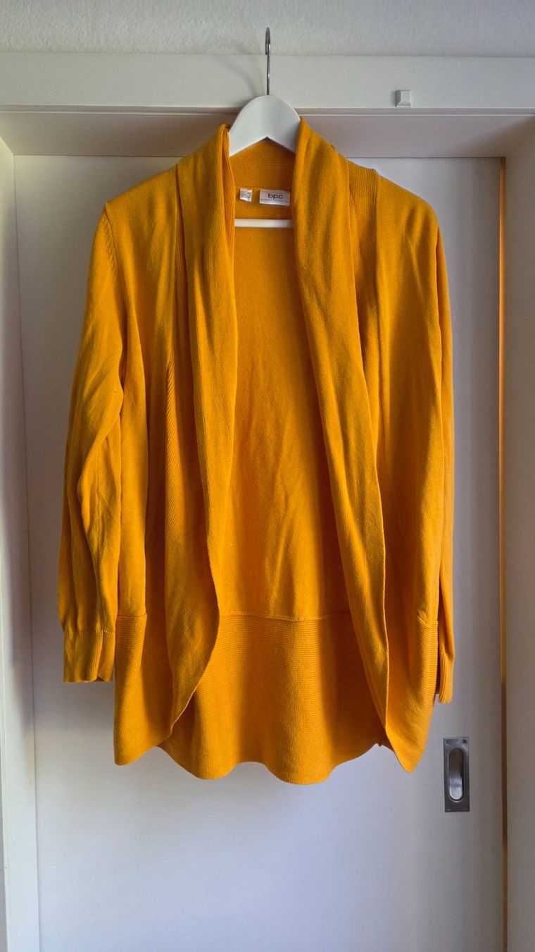 Giacche: Strickjacke Sonnengelb M – Usato da Fislisbach venduto da Maieriisli25