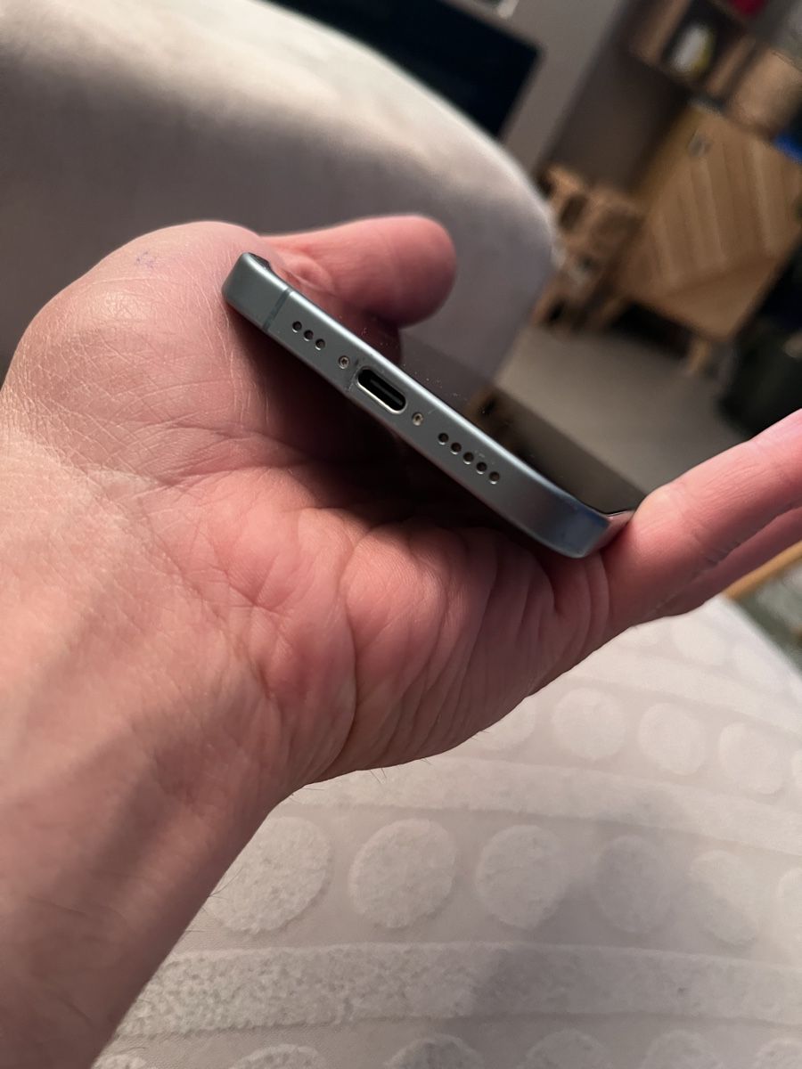 Apple Telefoni cellulari / Smartphones: iPhone 16 128gb – Usato da Gordola venduto da ba__zb72 2