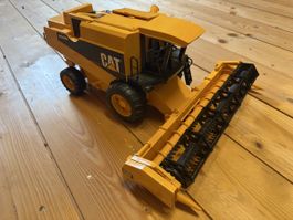 CAT Lexion Mähdrescher Spielzeug, top Zustand für Sammler!59