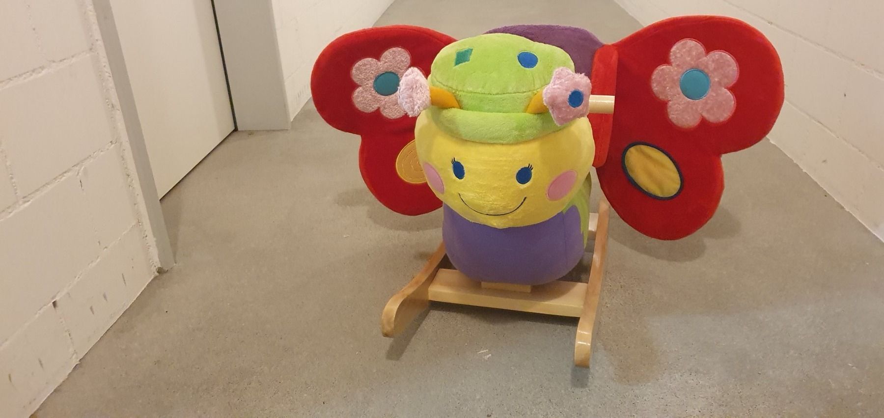 Sdraiette & Sdraiette a dondolo: Baby Schaukel Schmetterling – Usato da Mettmenstetten venduto da Julaska