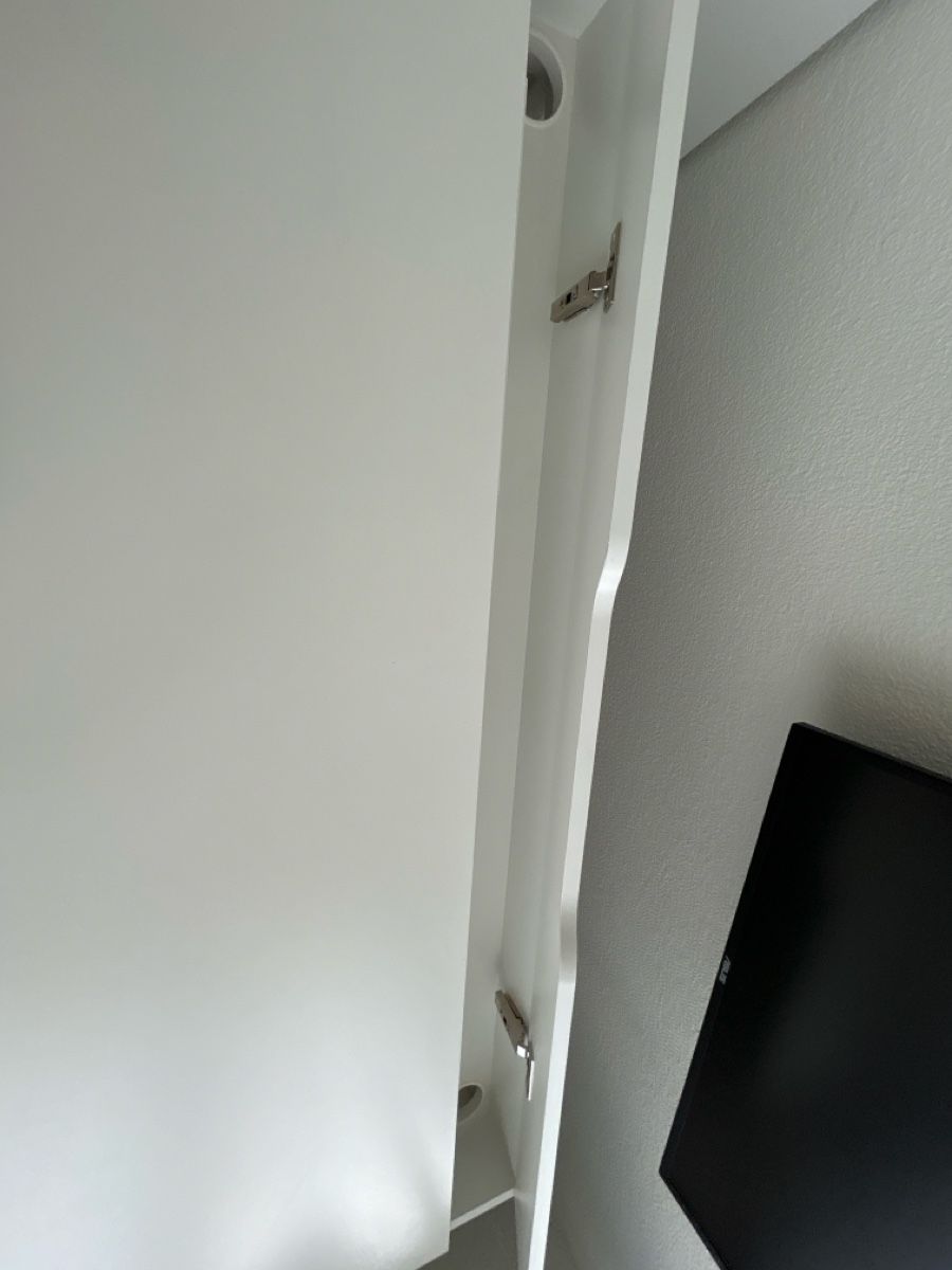 Ikea Scrivanie: Pult mit zwei Schubladen – Usato da Galgenen venduto da Red27 4