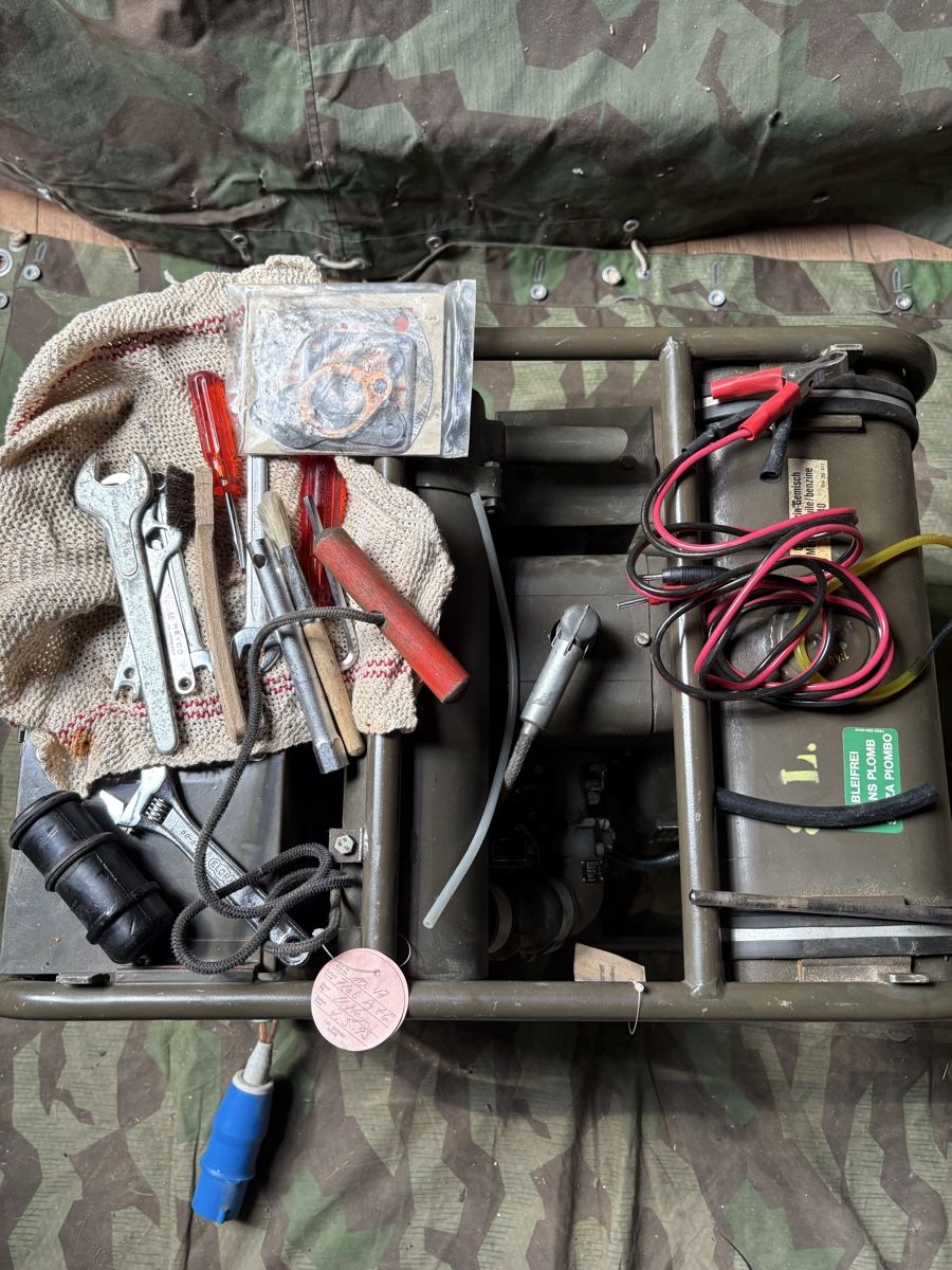 Generatori di corrente: Schweizer Armee Notstromaggregat – Usato da Wil ZH venduto da El_Bicho 3