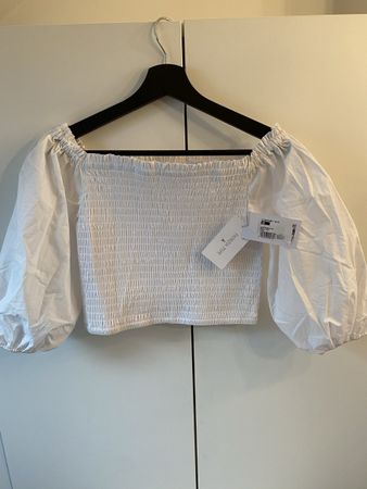 New white Patrizia Pepe off shoulder Top, S