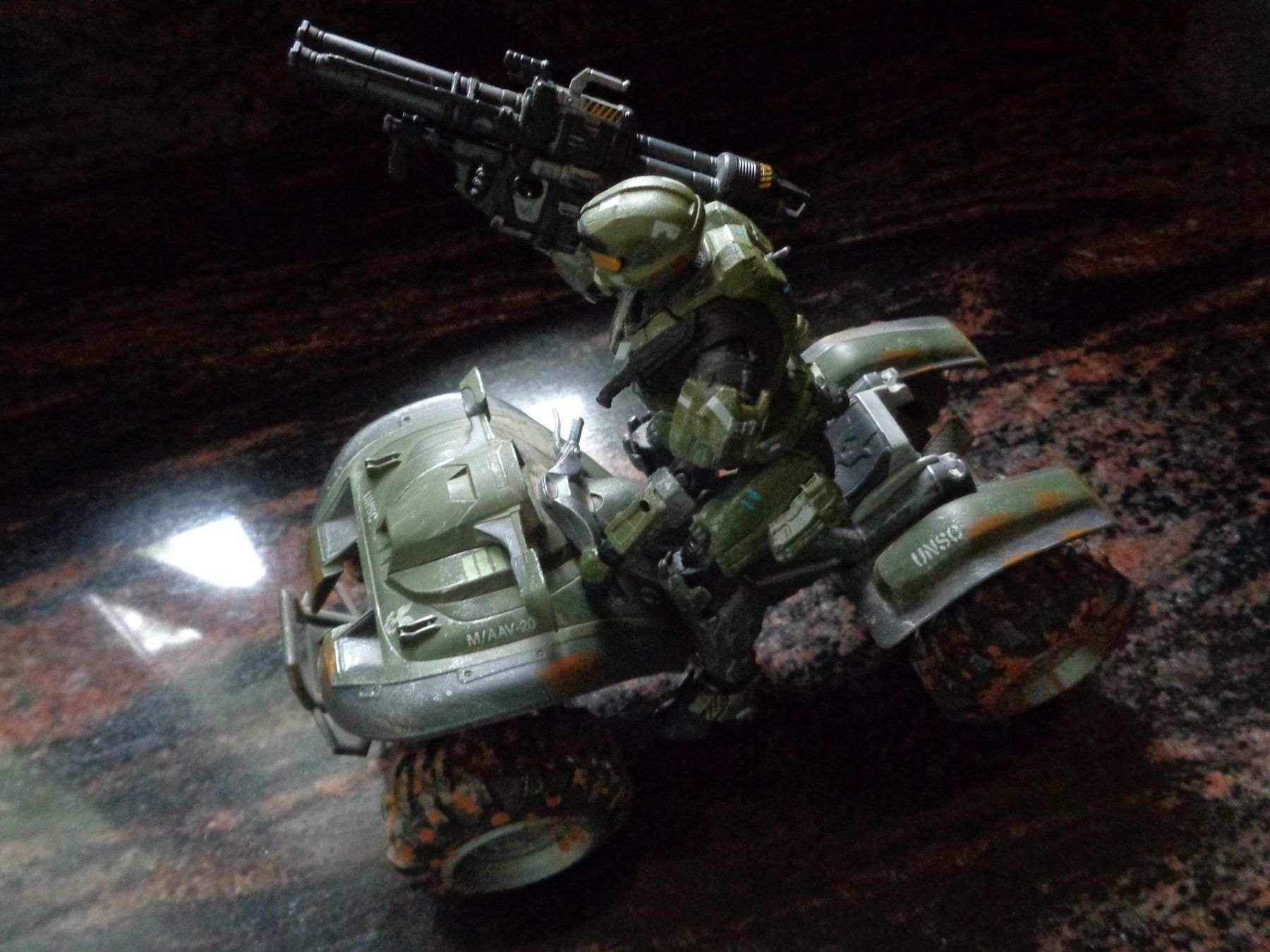 Statuette: HALO Green  Quad – Usato da sargans venduto da Angamar 1