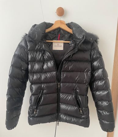 Moncler Damen Winterjacke – Grösse S – Neuwertiger Zustand