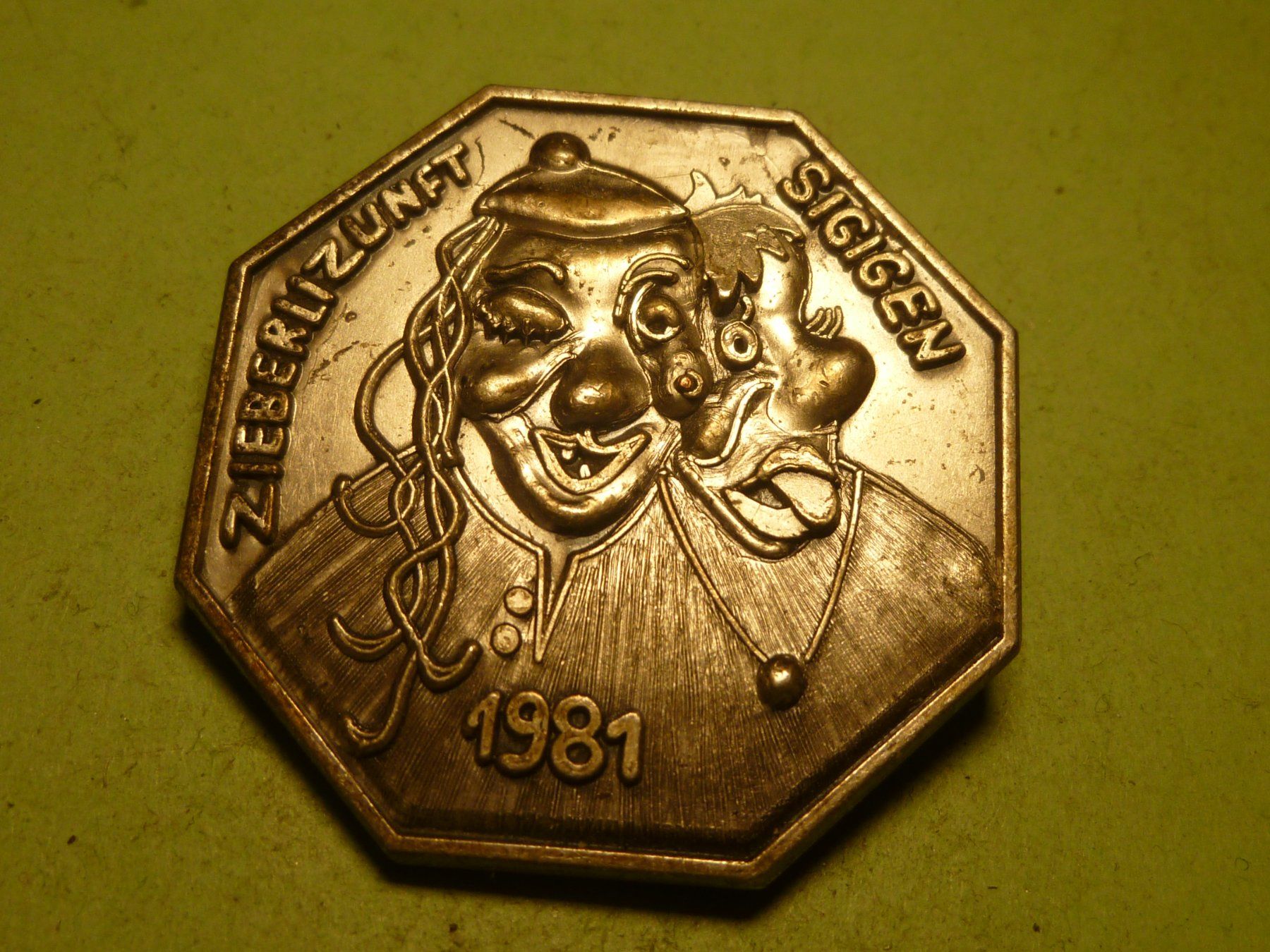 Plaquettes & Badges: SIGIGEN 1981 SILBER – D'occasion à Ried (Muotathal) par Mandarin02