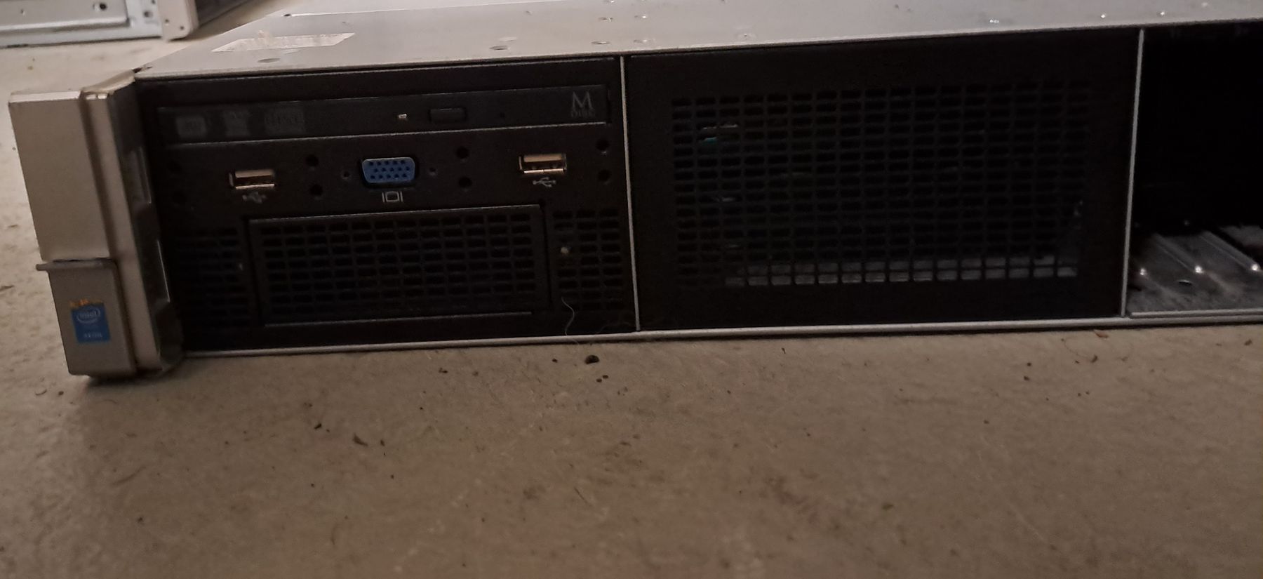 Server: HP DL380 Gen9 2U Rackserver – Gebraucht aus Wattwil von mf_266 1
