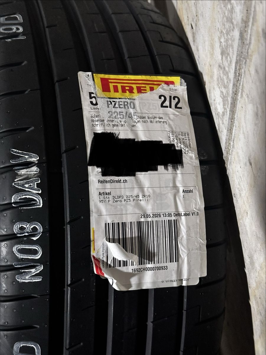 Autres accessoires p. véhicule: Pirelli P Zero – Neuf avec emballage d'origine à Courroux par cat_yts6 3