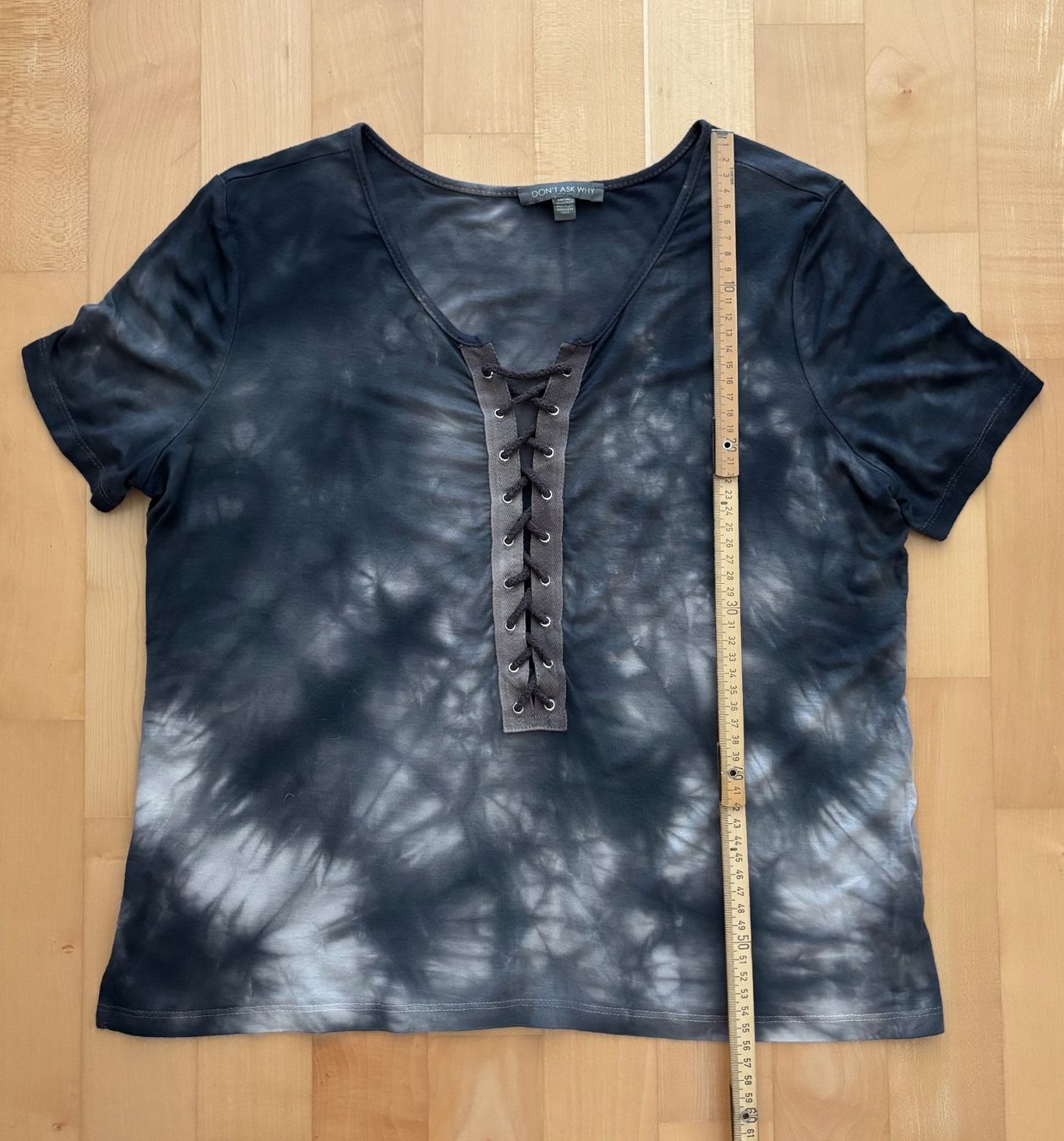 T-shirt: T-Shirt Don't Ask Why – Usato da Winterberg ZH venduto da vanilleinspiration 3
