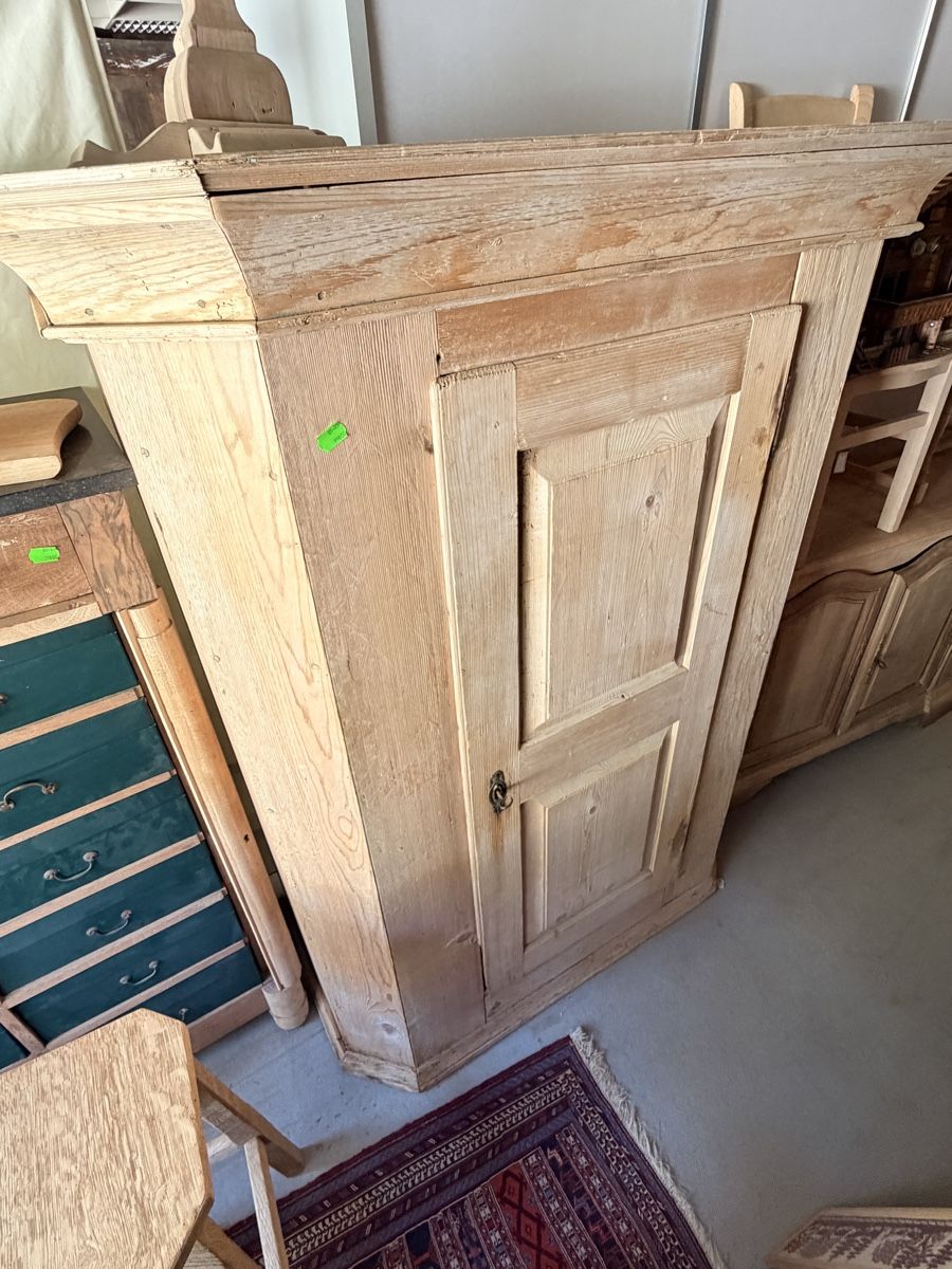 Armadi: petite armoire une porte sablée  – Usato da St-Maurice venduto da antikdestok 4