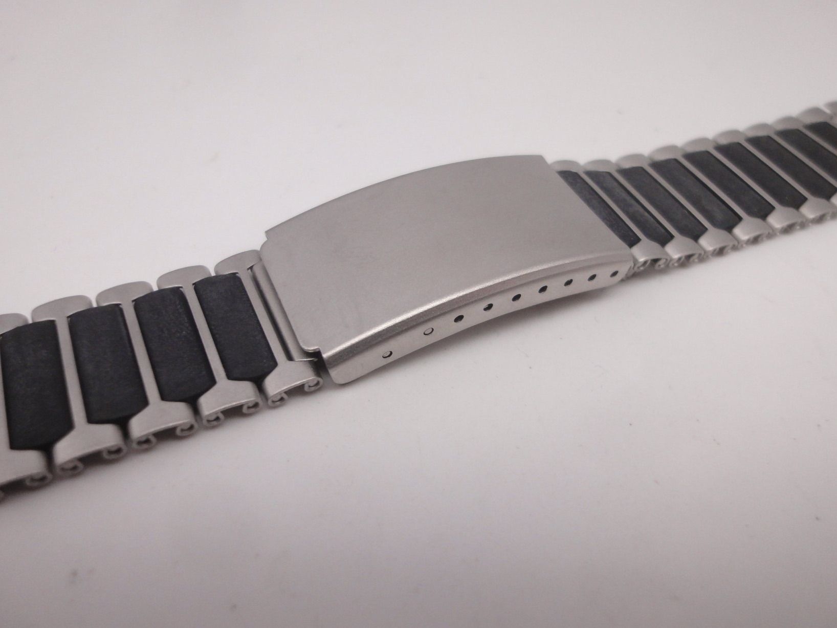 Orologi: Ungebrauchtes Bicolor Uhrenband 20mm Anstoss – Nuovo (secondo la descrizione) da basel venduto da Vulcanus 2