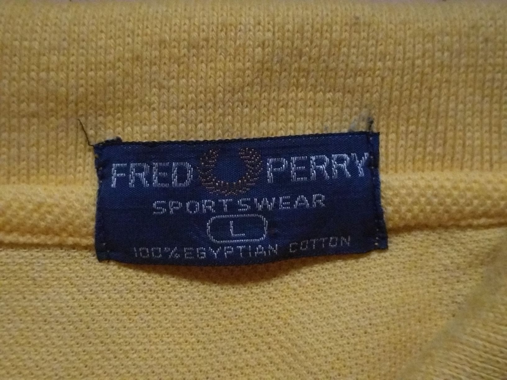 Fred Perry Magliette Polo: Polo Fred Perry Jaune Taille L - TBE – Usato da Farvagny-le-Grand venduto da LaCaverne 1