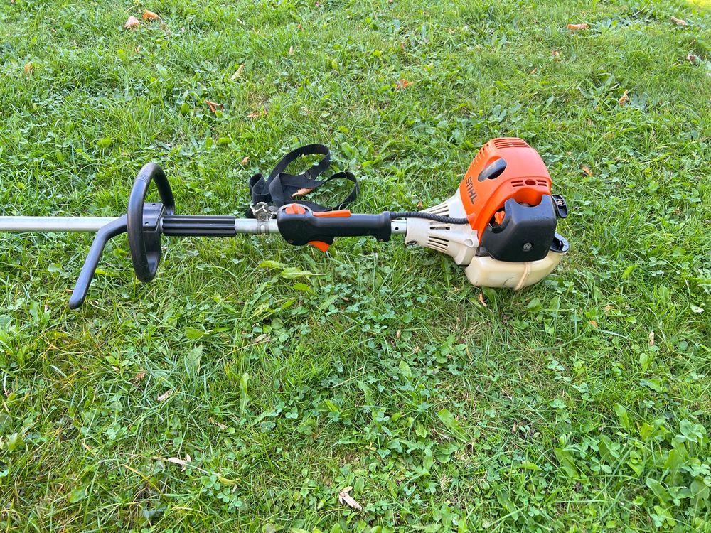 Profi Rasentrimmer STIHL FS 130 R, im Gutem Zustand | Acheter sur Ricardo