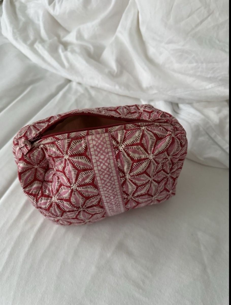 Custodie per cosmetici: Kosmetiktasche, handgemacht, rot-pink gemustert – Usato da Dietlikon venduto da lizz.yy