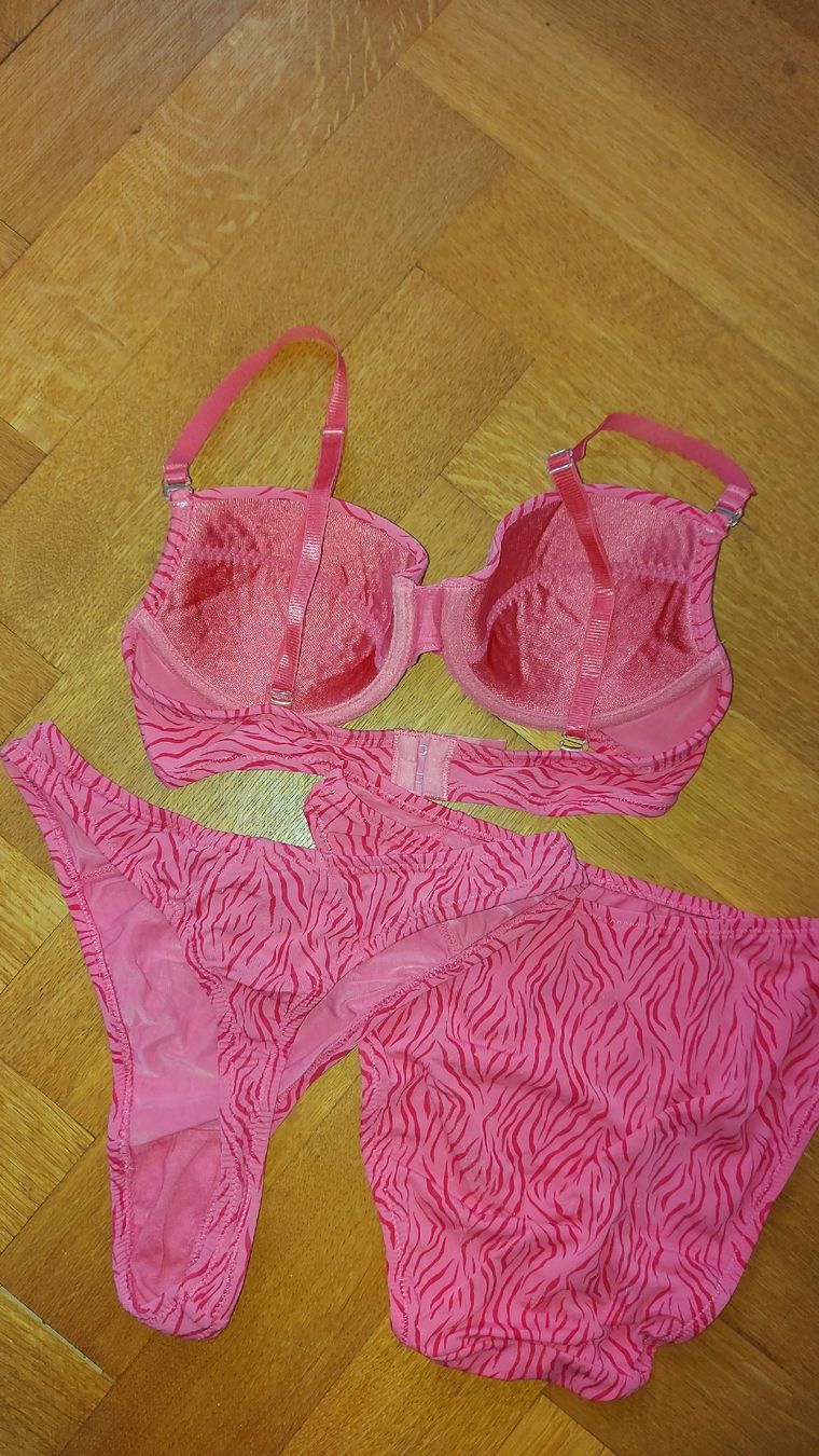 Altra biancheria intima: Ensemble lingerie AP – Nuovo (secondo la descrizione) da Sion venduto da aud_7pxl 1