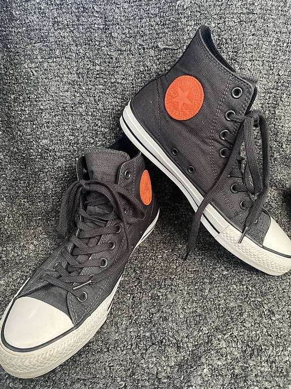 Converse Scarpe da uomo: Converse Chuck II Dunkelgrau/Orange in Grösse 41.5 – Nuovo (secondo la descrizione) da Herrenschwanden venduto da ale_5ggz