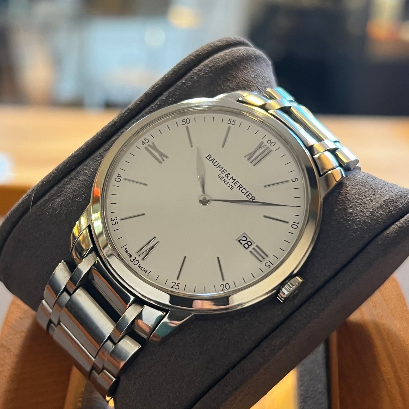 Baume & Mercier Uhren: Baume & Mercier Classima White Dial Quartz Date 65809 – Gebraucht aus Carouge GE von Watchaser 8