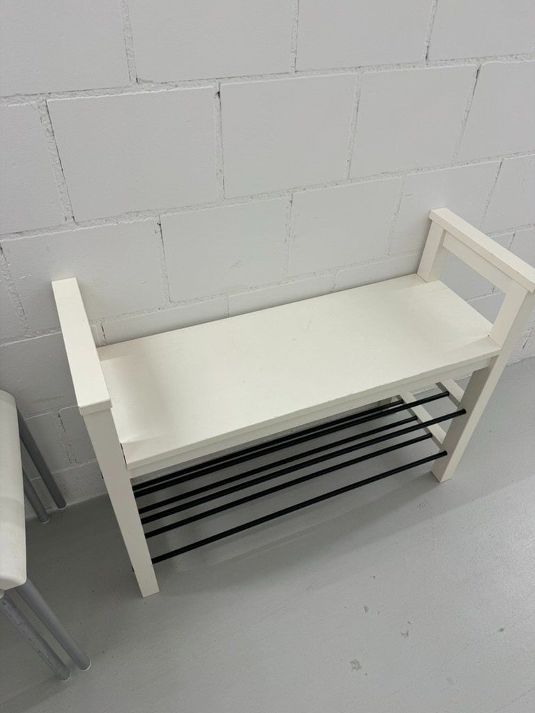 IKEA TJUSIG Schuhbank Weiss, guterZustand, sofort abholbar (Gebraucht) in Staufen für CHF 10 – nur Abholung auf Ricardo kaufen