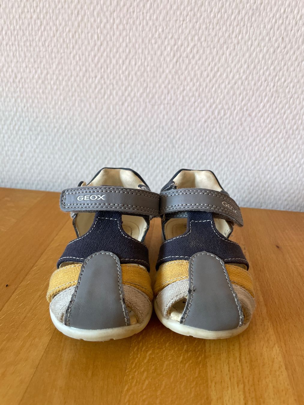 Geox Scarpe per ragazzi: Sandalen Geox Gr. 20 – Usato da Wil SG venduto da Homer_j 1