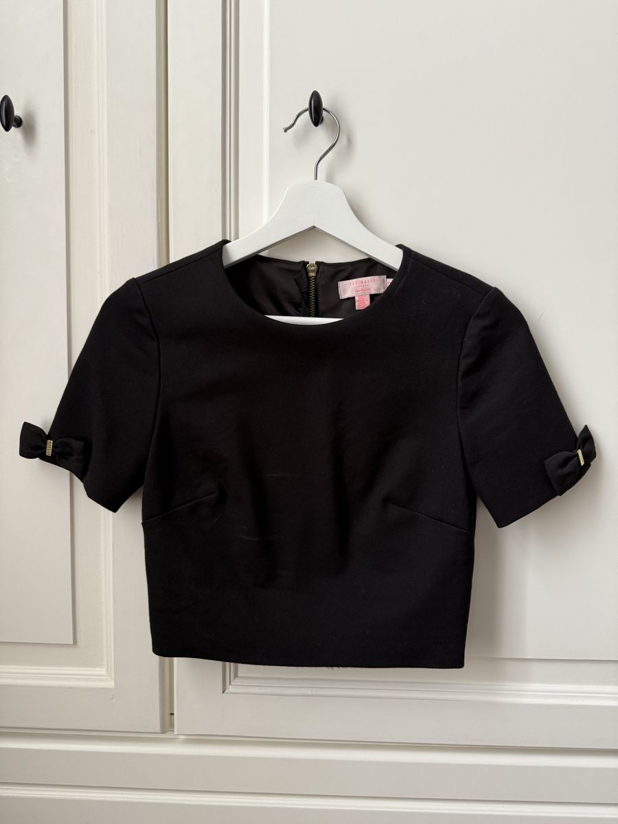 Top: Ted Baker cropped party top in perfect condition – Nuovo (secondo la descrizione) da Zürich venduto da eve_m2gr