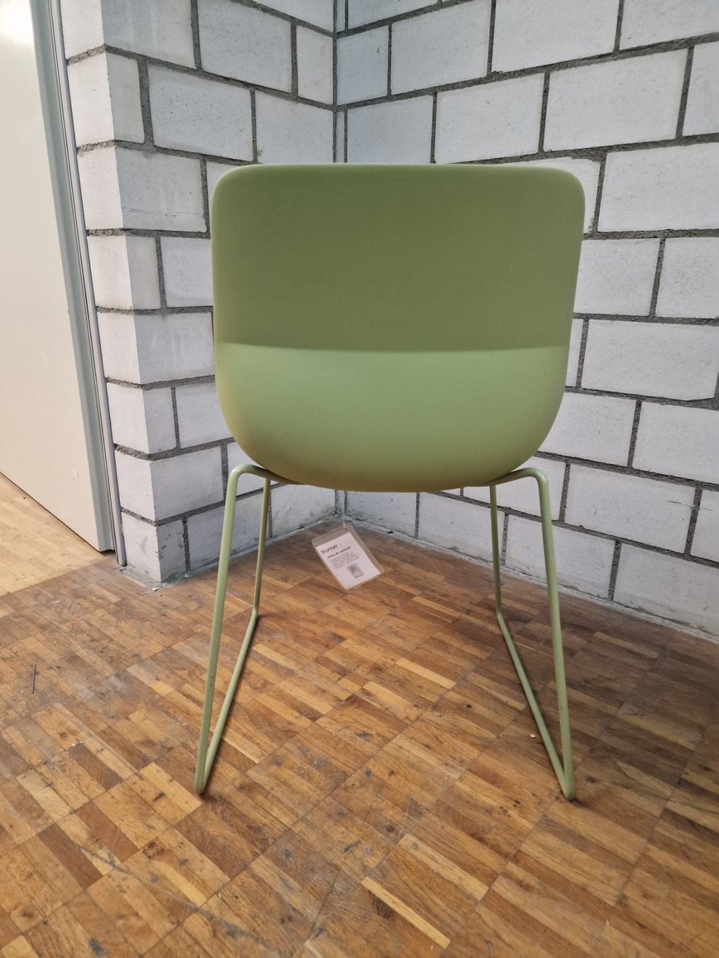 Sedie: Brunner Crona Light - 3 Kunststoffstühle mit Kufen-Gestell – Nuovo (secondo la descrizione) da Urtenen-Schönbühl venduto da brunner-ag 1