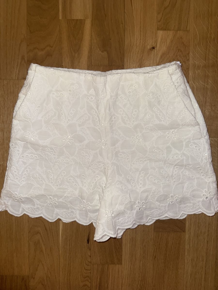 Zara Pantaloni: Zara Spitzen Shorts – Nuovo (secondo la descrizione) da Zürich venduto da Koller.S 1