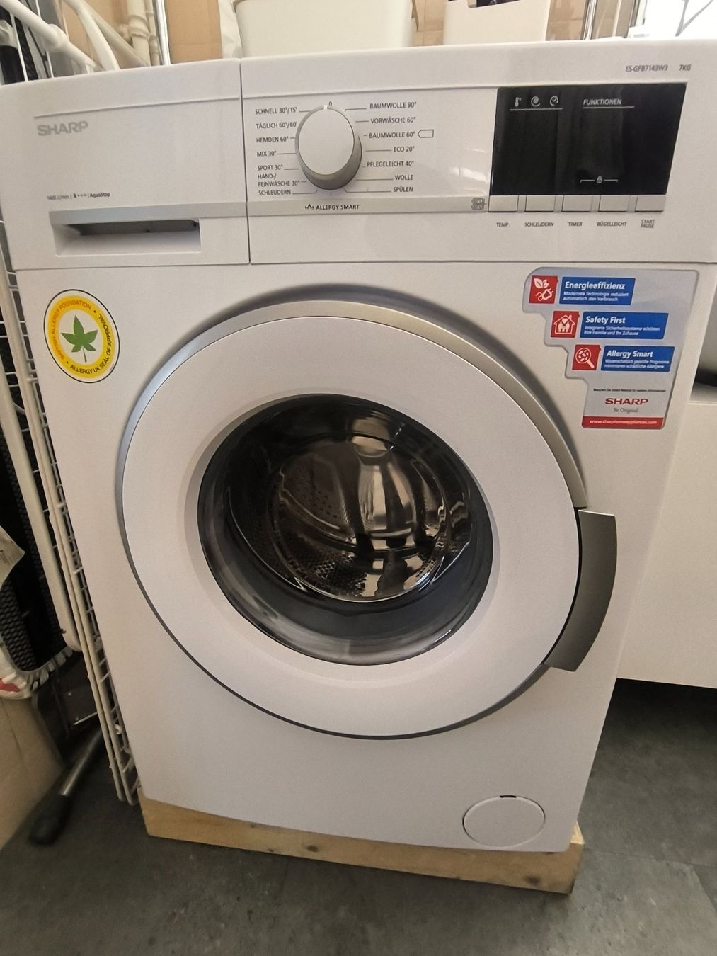 Sharp Lavatrici: Lave-linge SHARP 7kg (ES-GFB7143W3) – Usato da Epalinges venduto da ana_2xzb 1