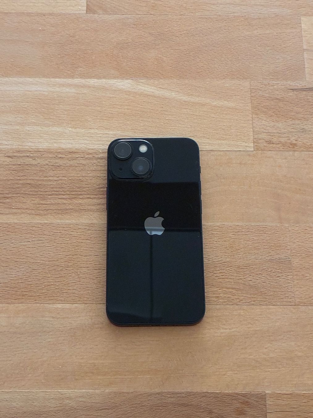 Apple Telefoni cellulari / Smartphones: iPhone 13 mini schwarz , 128 GB, mit Kopfhörer – Usato da Wetzikon venduto da car_w2lv 7
