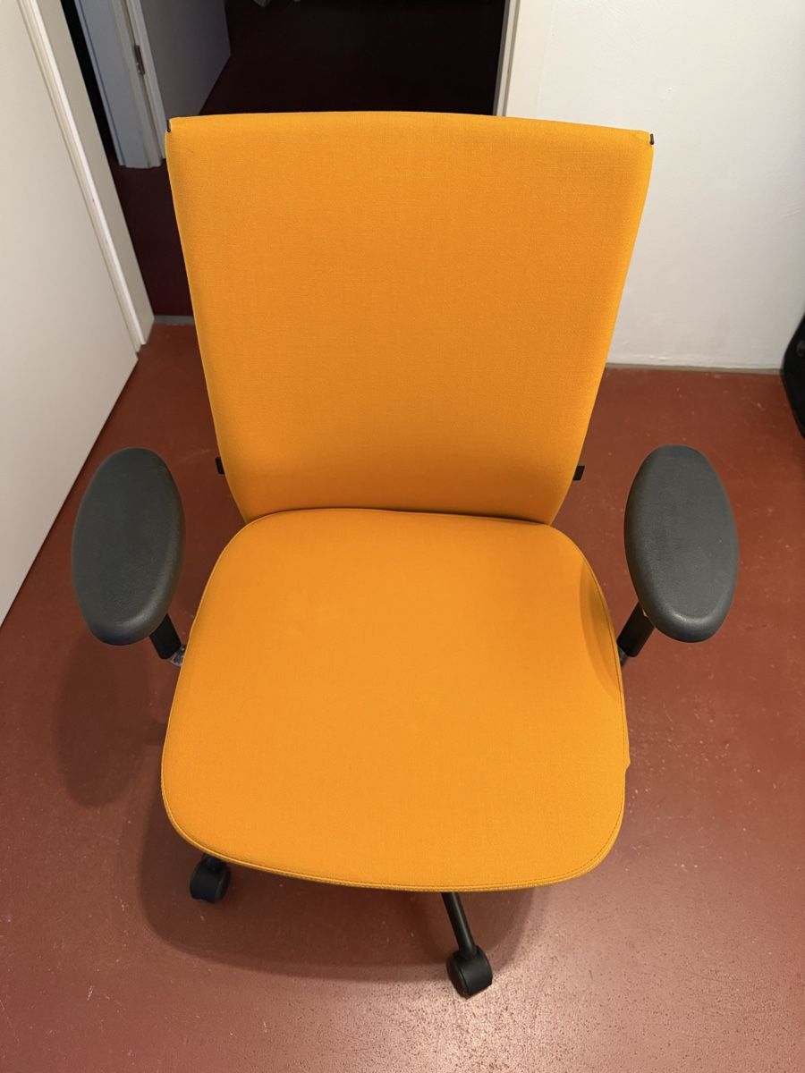 Vitra Stühle: Bürostuhl Rollenstuhl – Gebraucht aus Münchringen von saane77 1