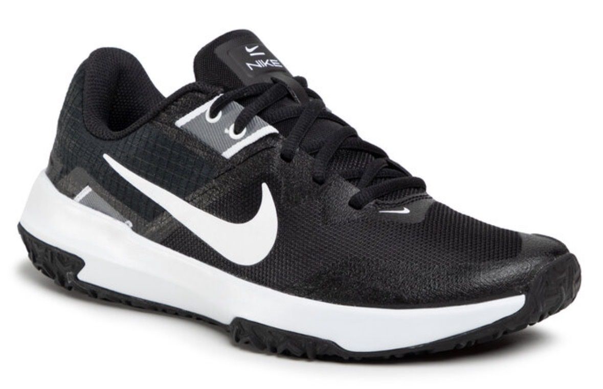 Scarpe da uomo: NIKE Compete – Nuovo (secondo la descrizione) da Basel venduto da Donald1967