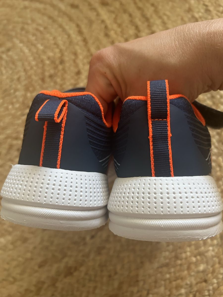Skechers Scarpe da uomo: Skechers Sportschuhe/35 – Usato da Aarberg venduto da lep_qc92 3