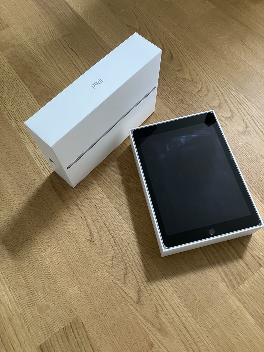 Apple Tablet PC: iPad 9,7“ 128GB – Gebraucht aus Bolligen von Fiftyniner 7